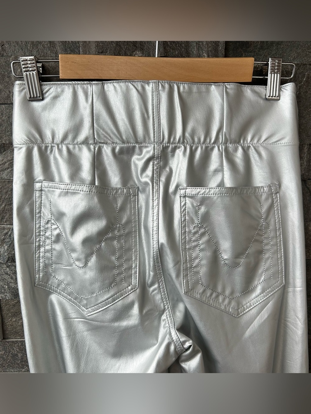 NWT! Show Me Your Mumu Nashville Pull-On Flare Pants in Metallic Silver - Picture 6 of 7